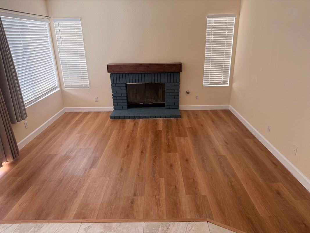 1938 Harbor Dr - Photo 5 of 23