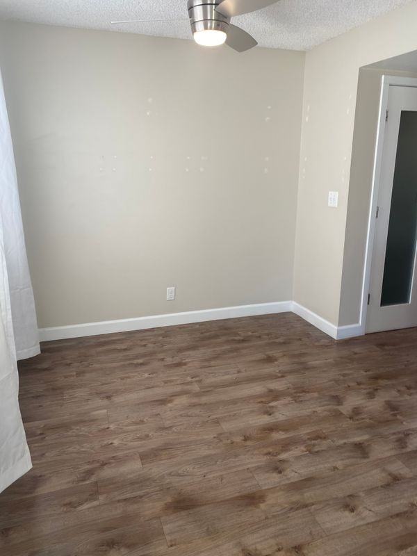 1235 Chalmette Ave - Photo 2 of 12