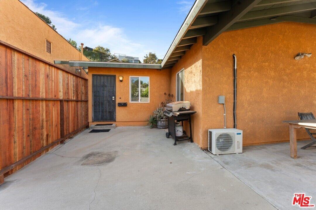 2223 Oak Glen Pl - Photo 2 of 19