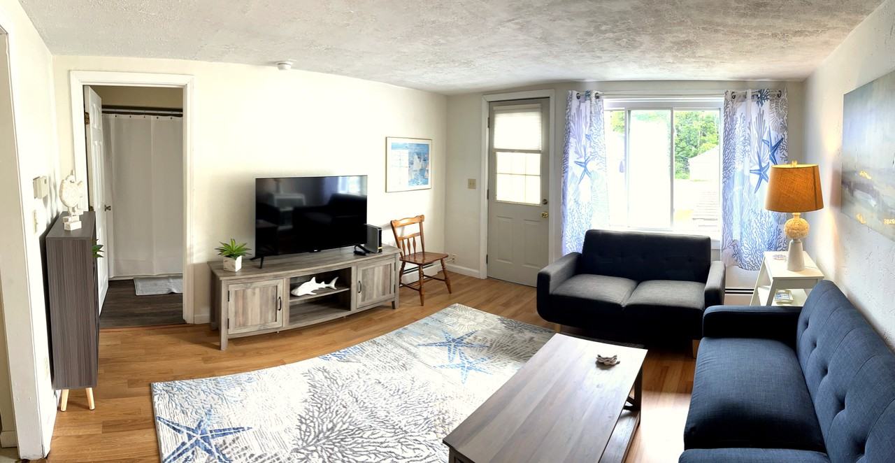 7 Carll Ave #NA - Photo 2 of 17