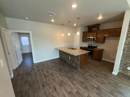 featured image of 3022 Fenway Cir