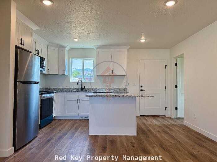298 E 600 N #A - Photo 3 of 20