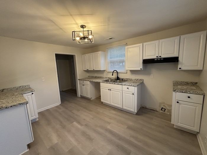 518 Benton St - Photo 3 of 11