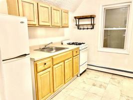 featured image of 813 7th St #2