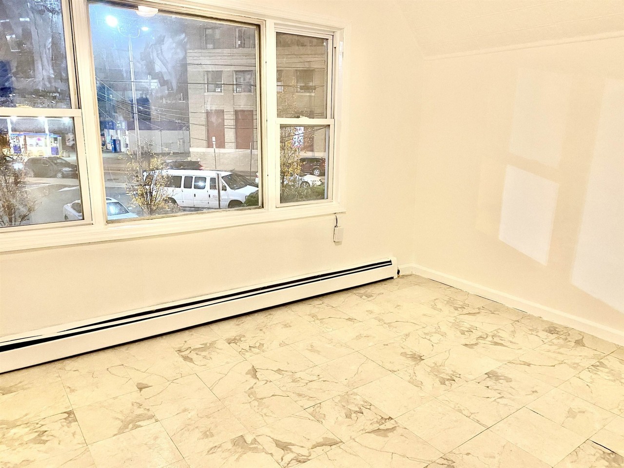 813 7th St #2 - Photo 6 of 14