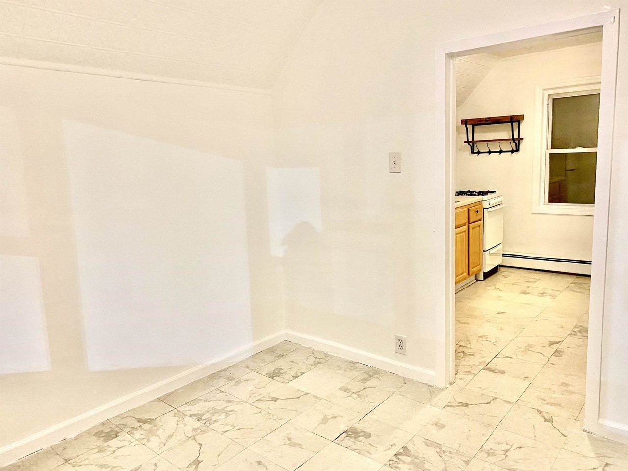 813 7th St #2 - Photo 7 of 14