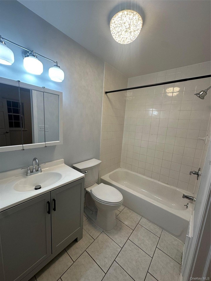 23 Bayard St - Photo 3 of 8