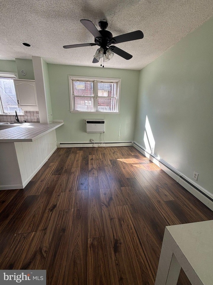 4332 Aldine St - Photo 5 of 17