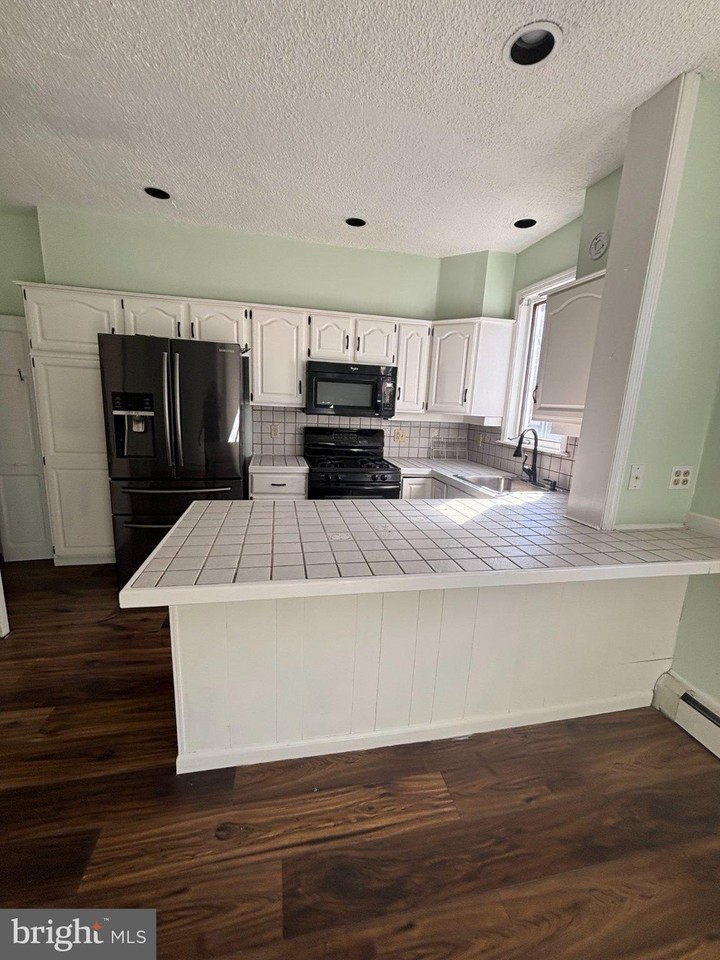 4332 Aldine St - Photo 7 of 17