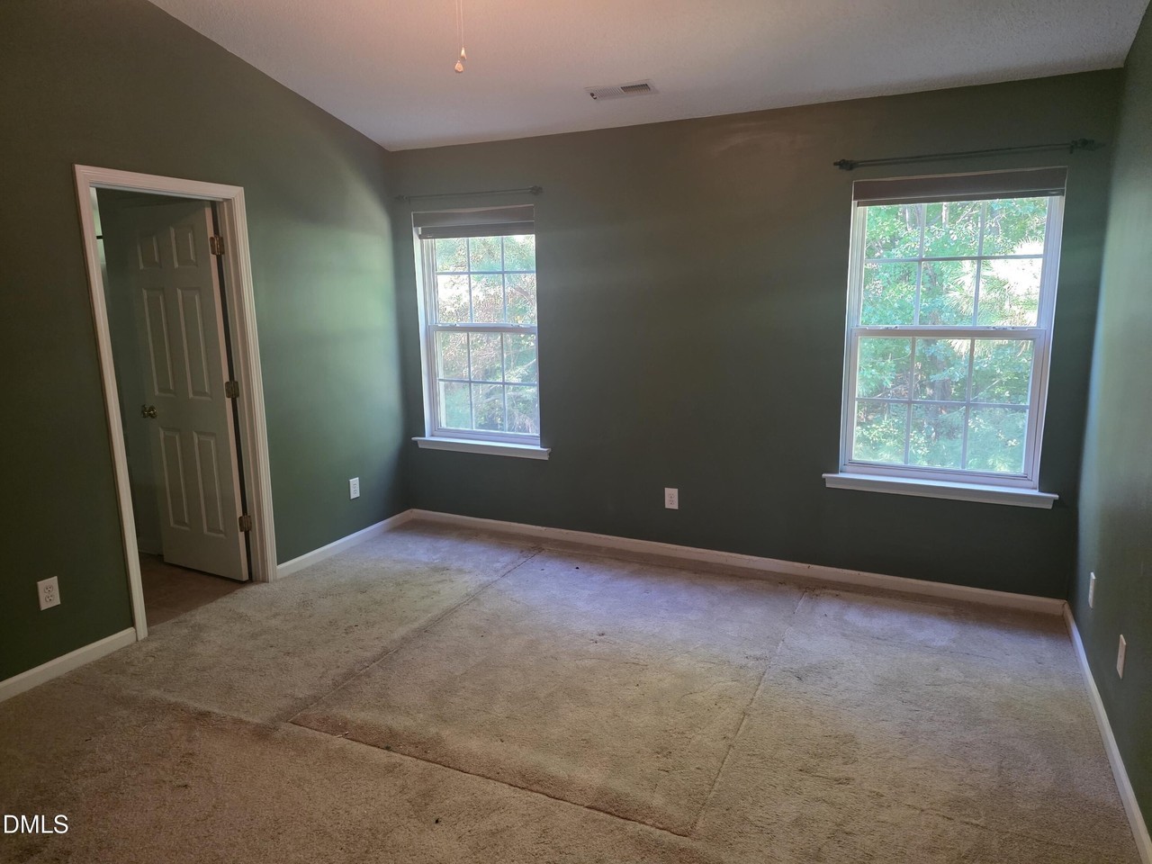 5542 Spindlewood Ct - Photo 4 of 9