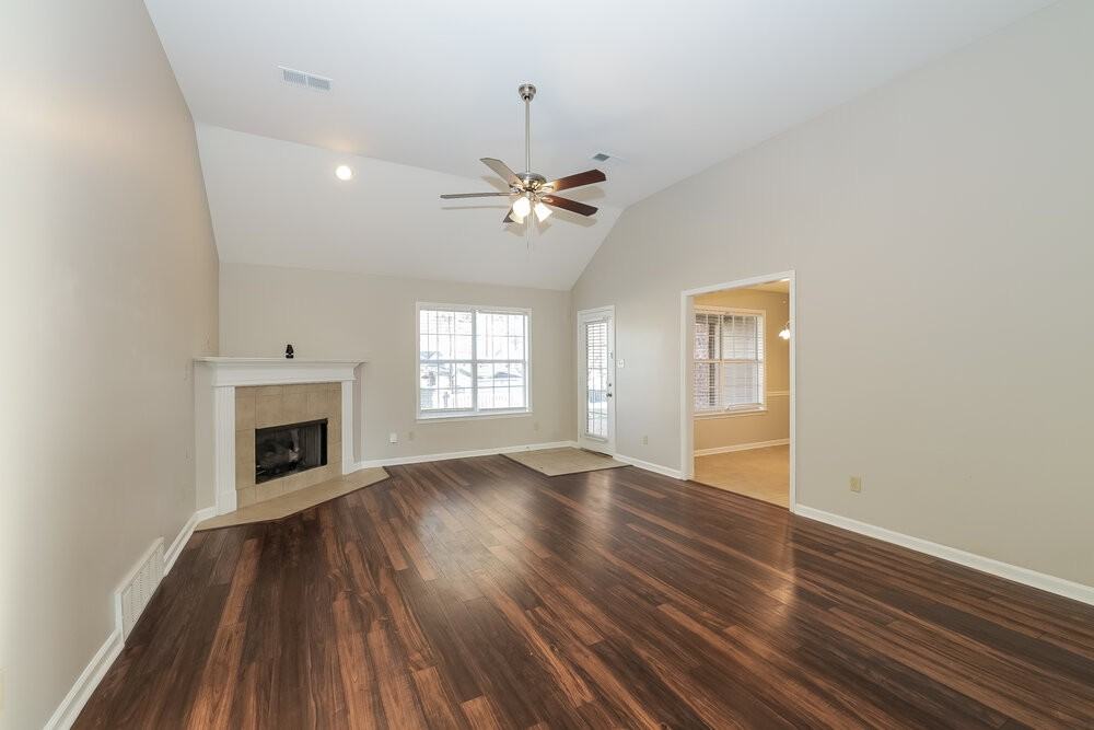 120 Brookwood Cir - Photo 4 of 17
