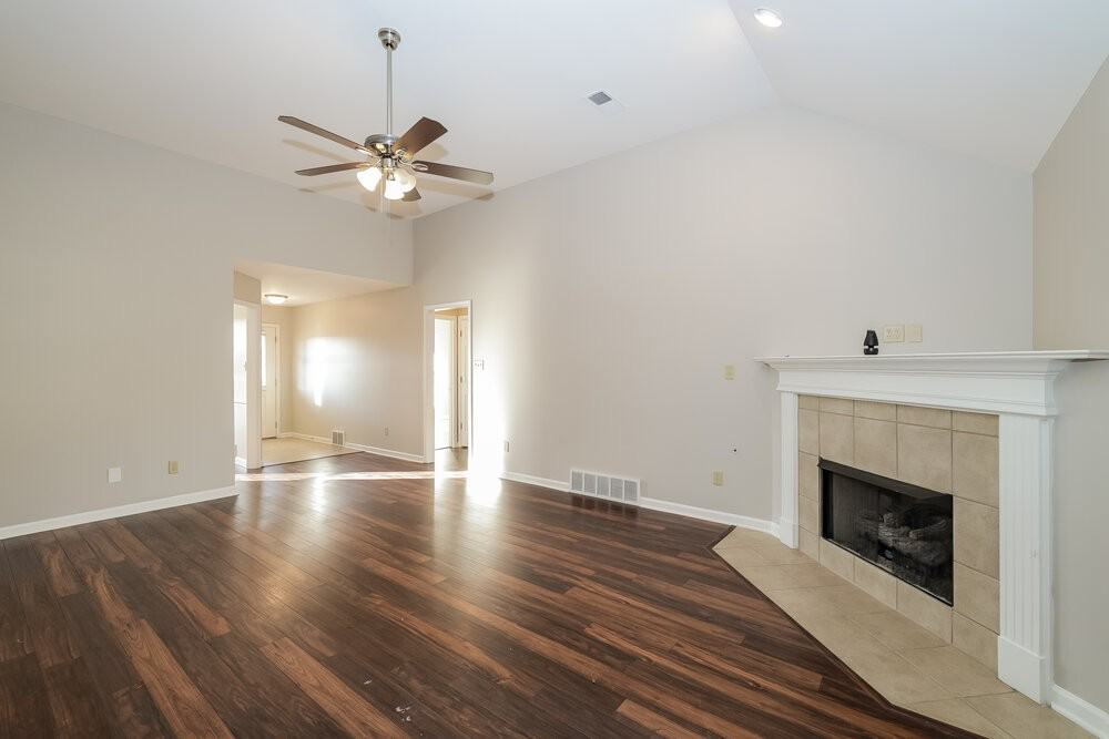 120 Brookwood Cir - Photo 5 of 17