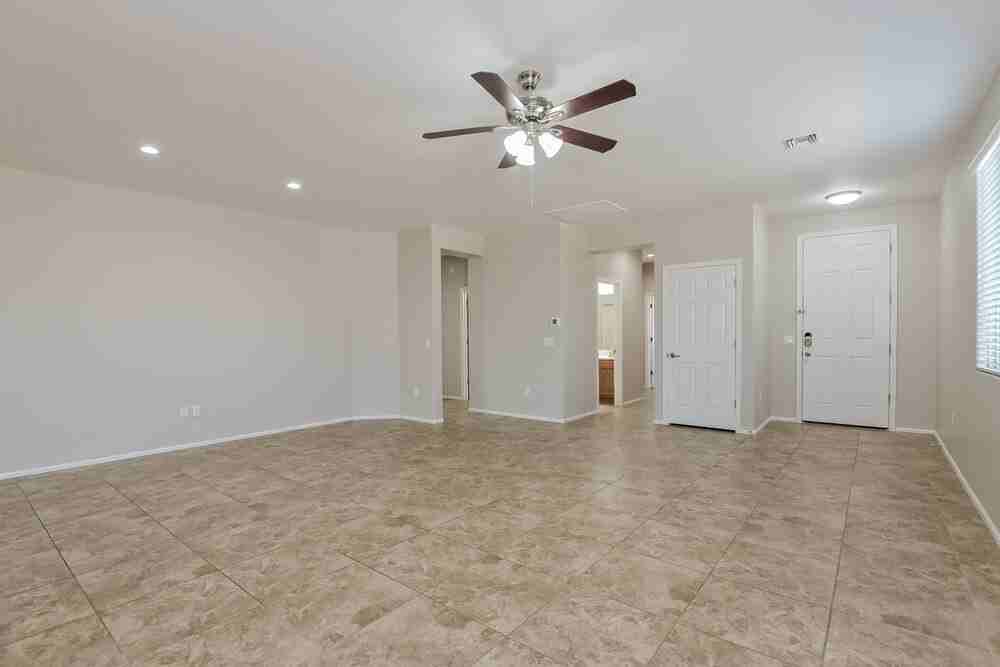 7433 S Salt Water Dr - Photo 3 of 16