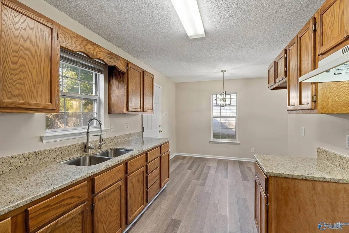 3103 Sonya Dr Nw - Photo 5 of 20
