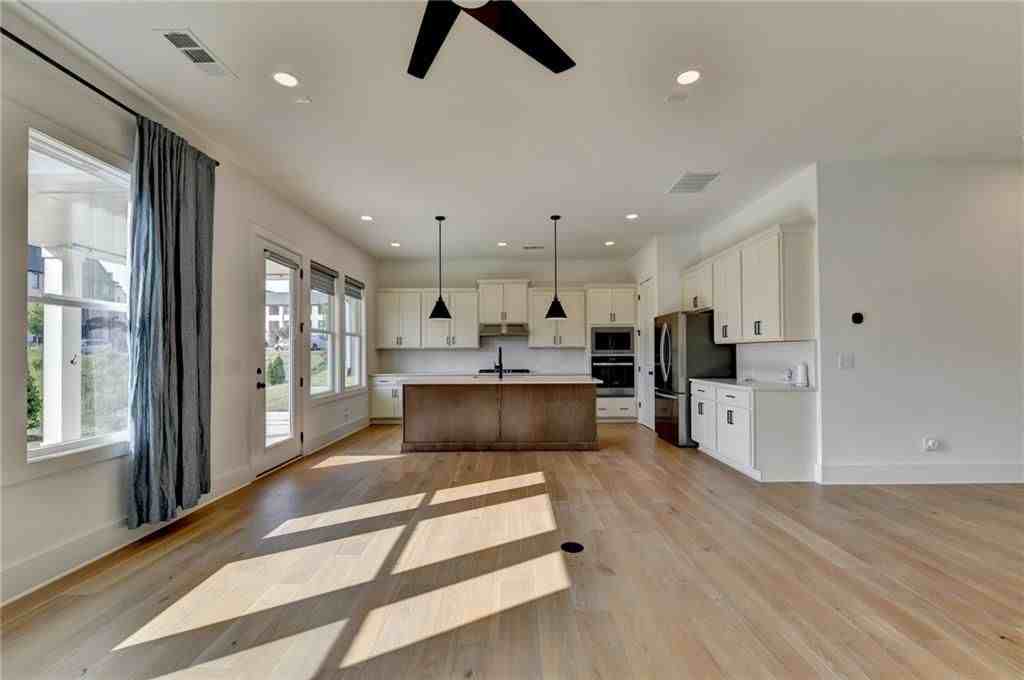 1205 Westshore Dr - Photo 6 of 50