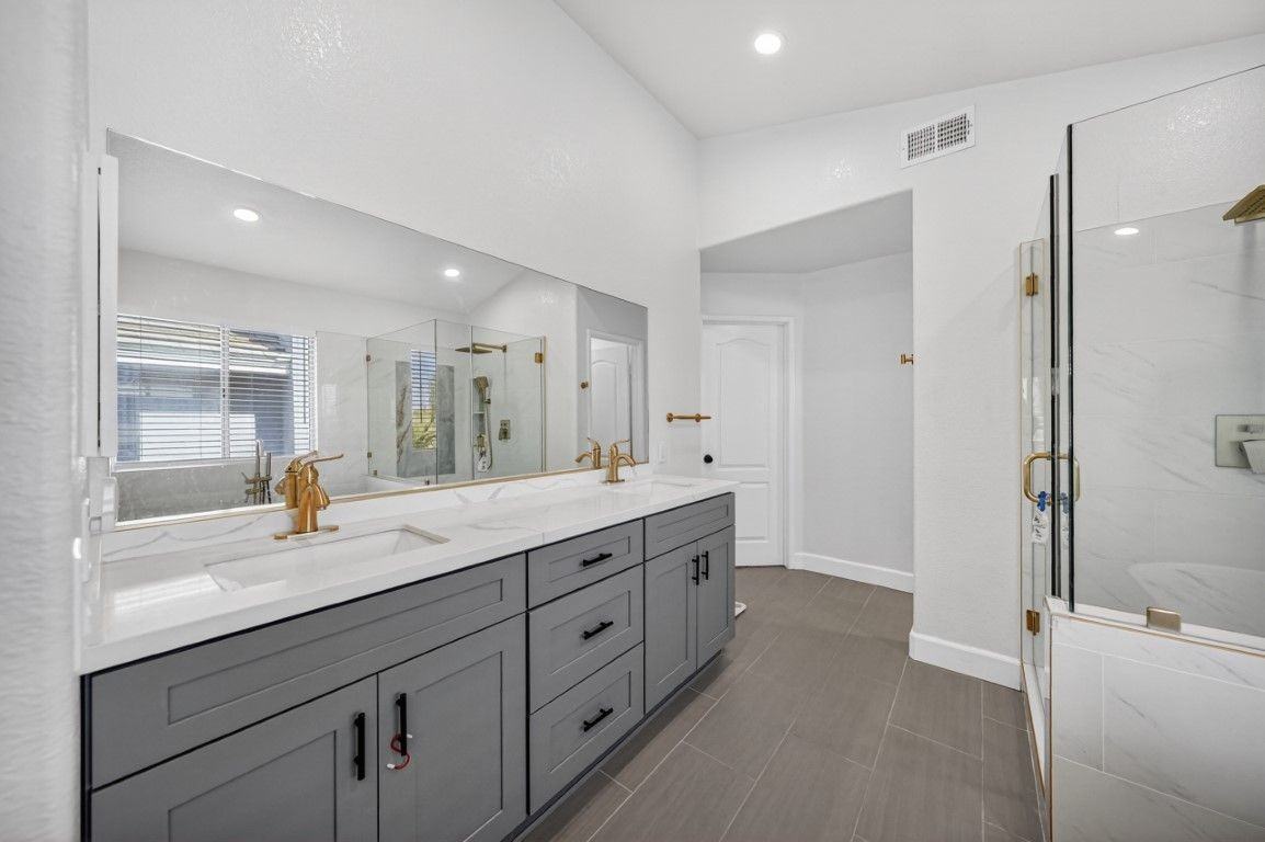 16561 Celadon Ct - Photo 6 of 15