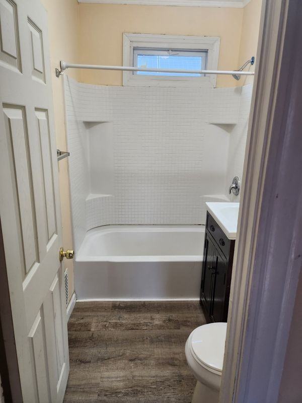 232 Kelsey St - Photo 4 of 4