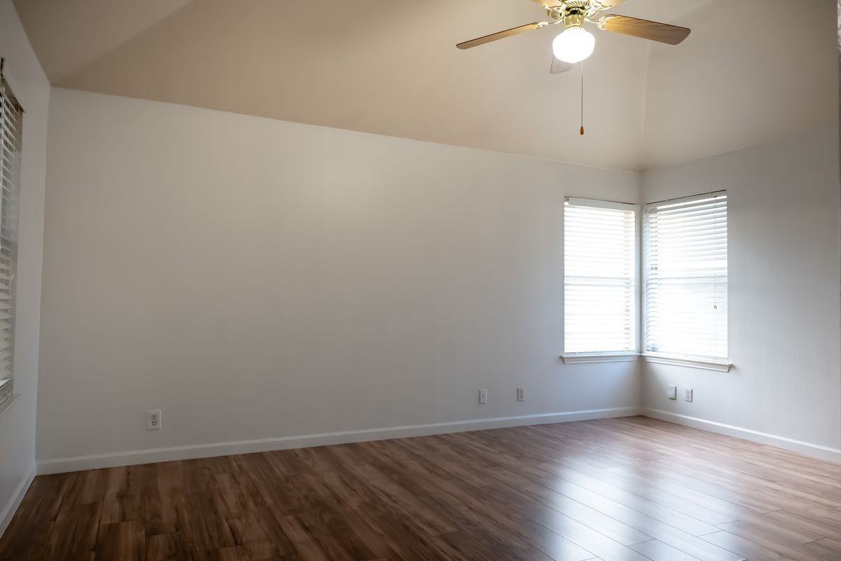 1600 Darley Arabian Dr - Photo 2 of 20