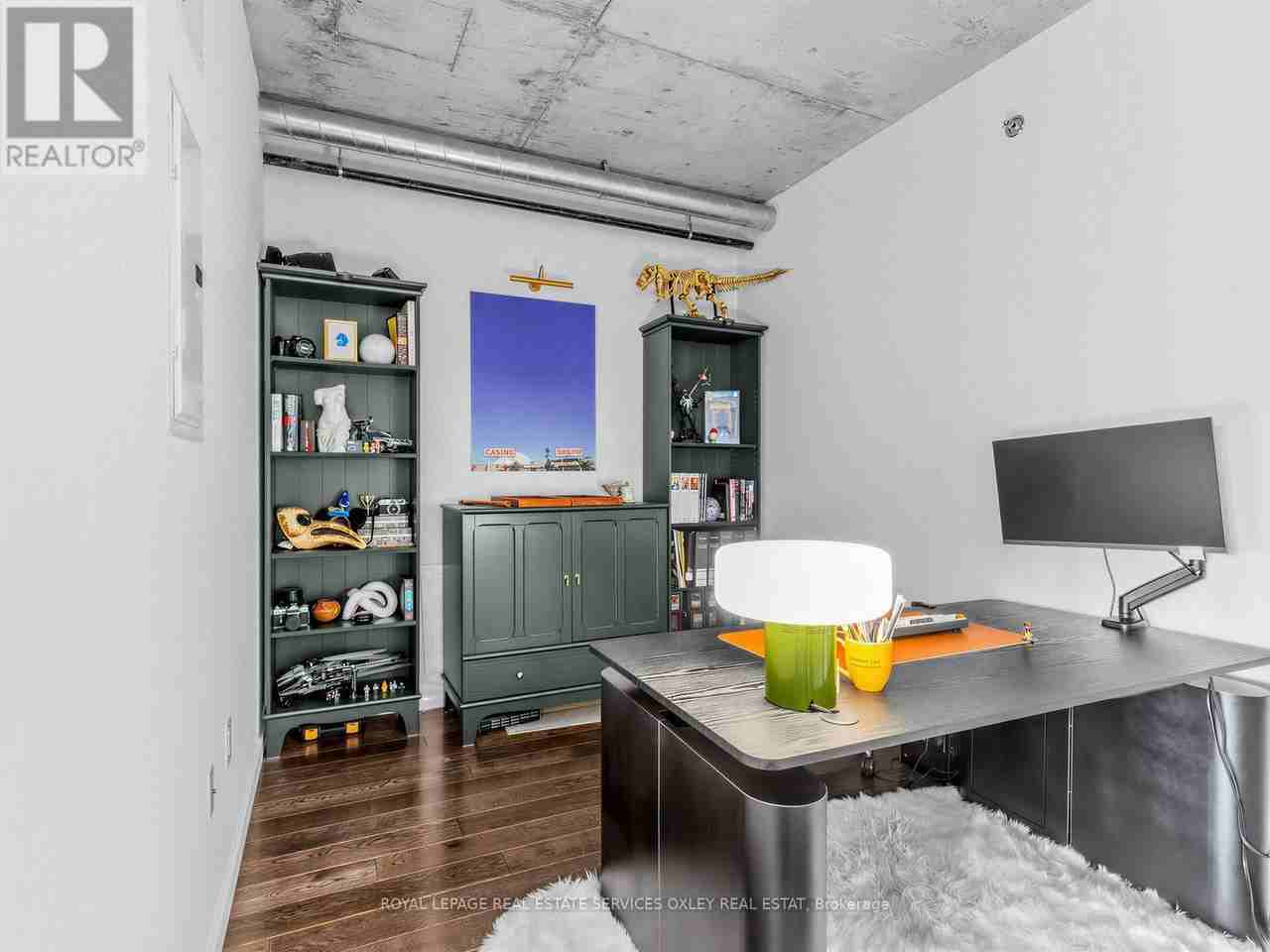 32 Trolley Crescent #1010 - Photo 6 of 19