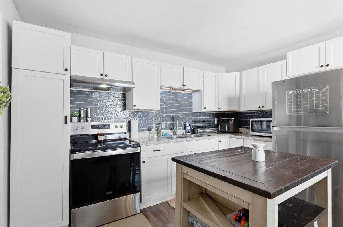 40 N Dr - Photo 3 of 20