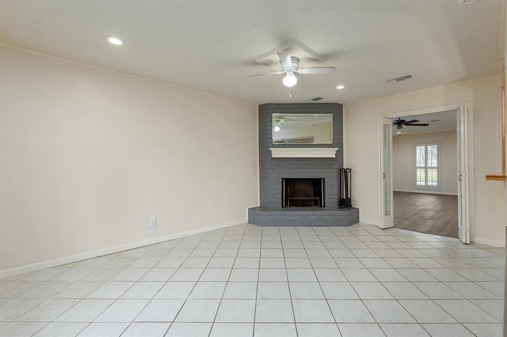 20357 Fieldtree Dr - Photo 5 of 18
