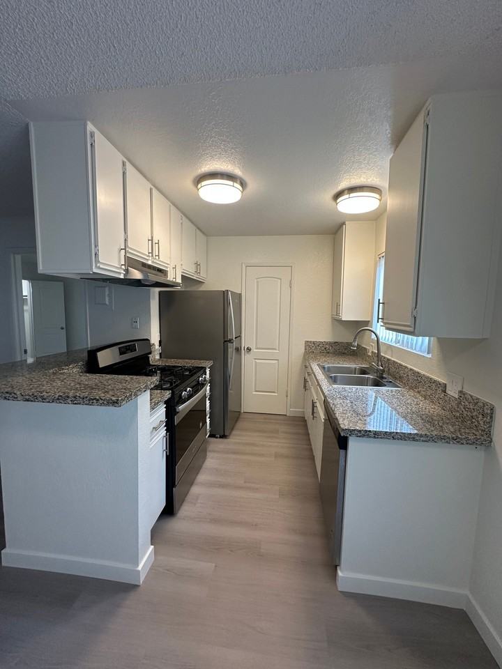 8602 Chapman Ave - Photo 3 of 30