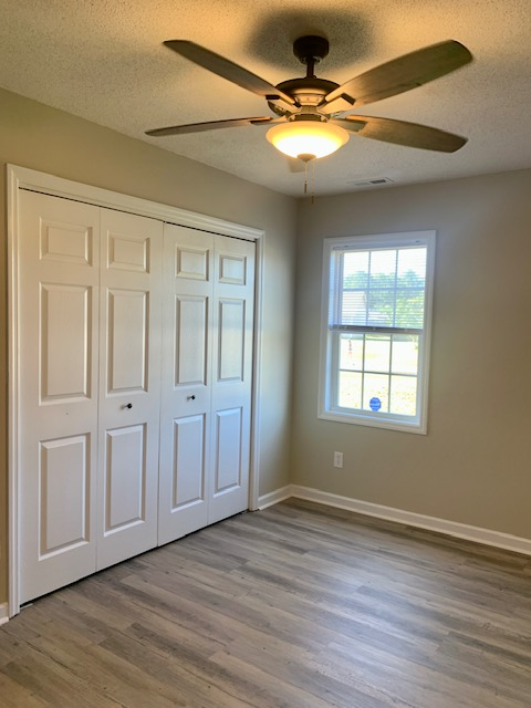 127 Daphne Dr - Photo 5 of 10