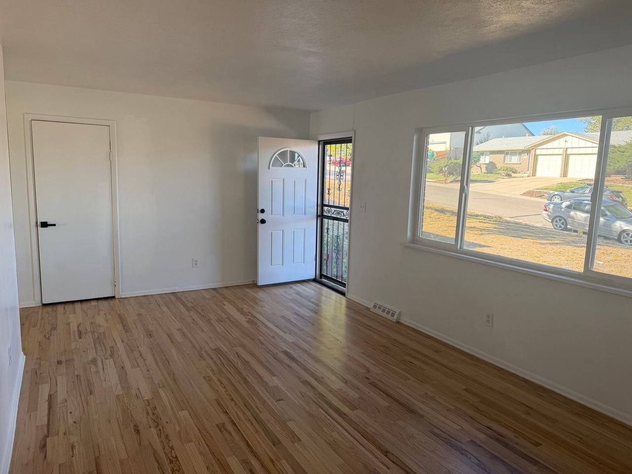950 S Yarrow St #960 - Photo 3 of 16