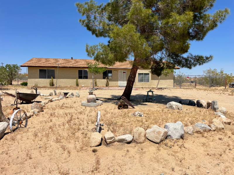 62736 Terrace Dr - Photo 3 of 8