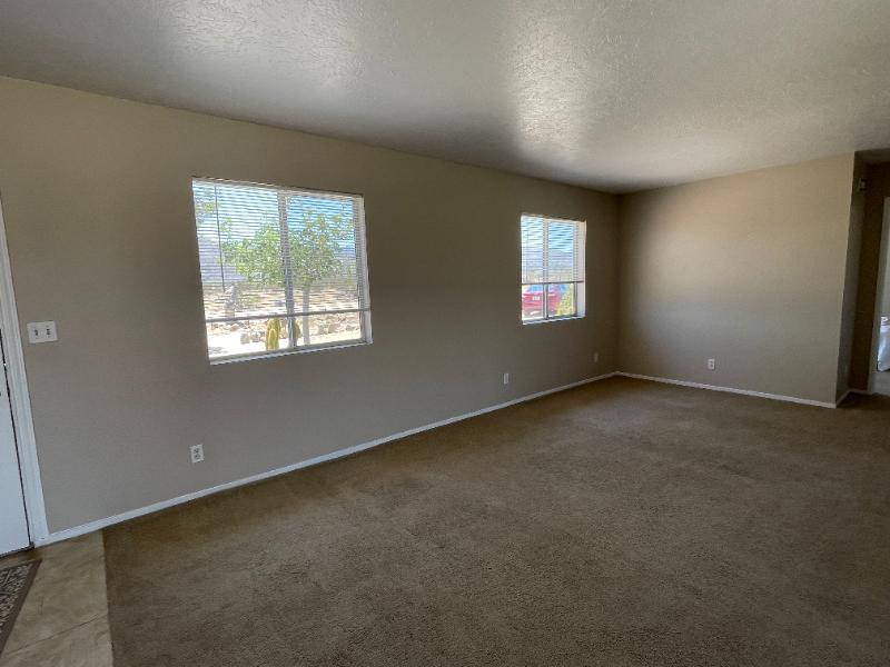 62736 Terrace Dr - Photo 4 of 8