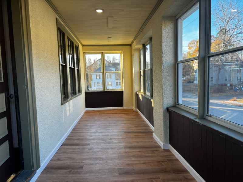105 Groveland St #2 - Photo 4 of 10