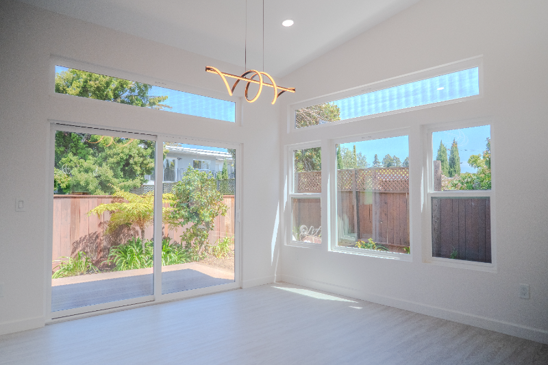 438 State St #B - Photo 5 of 18