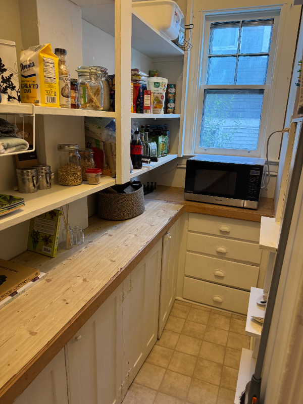 163 Shepard St #1 - Photo 4 of 14