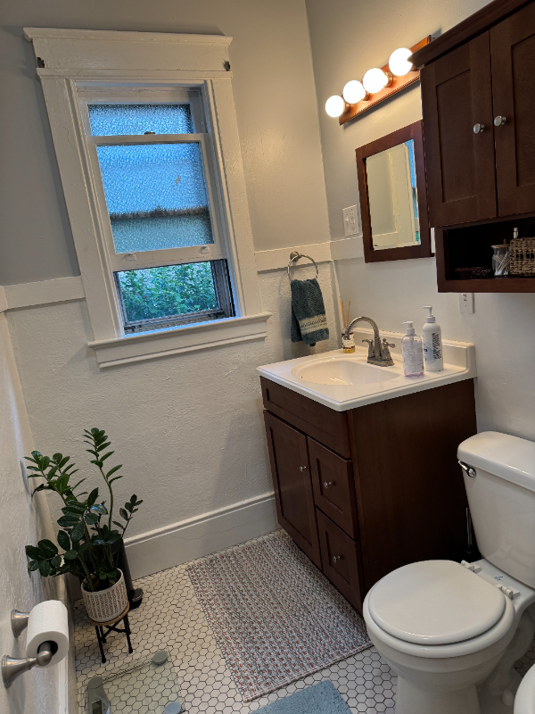163 Shepard St #1 - Photo 6 of 14
