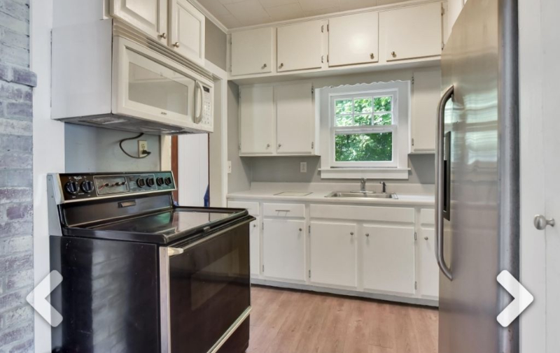 25 Welch Point Rd - Photo 2 of 15