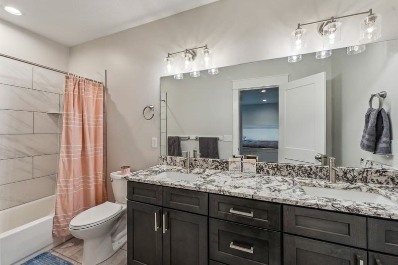 3062 E Sunset Dr - Photo 4 of 10