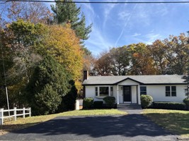 featured image of 44 Topsfield Cir #44-1