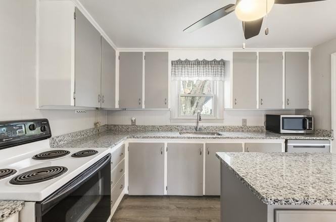 1 Park Dr - Photo 7 of 21