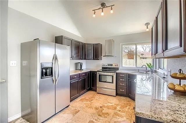 507 Dove Creek Dr - Photo 2 of 14