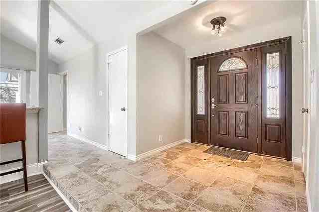 507 Dove Creek Dr - Photo 5 of 14