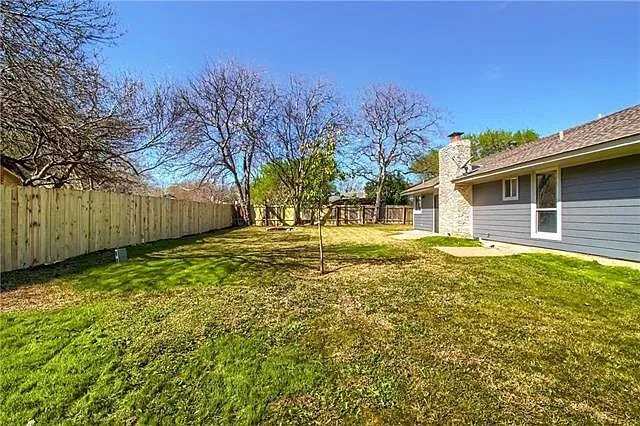 507 Dove Creek Dr - Photo 6 of 14