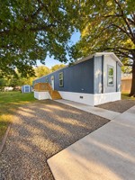 featured image of 219 Russell St #219