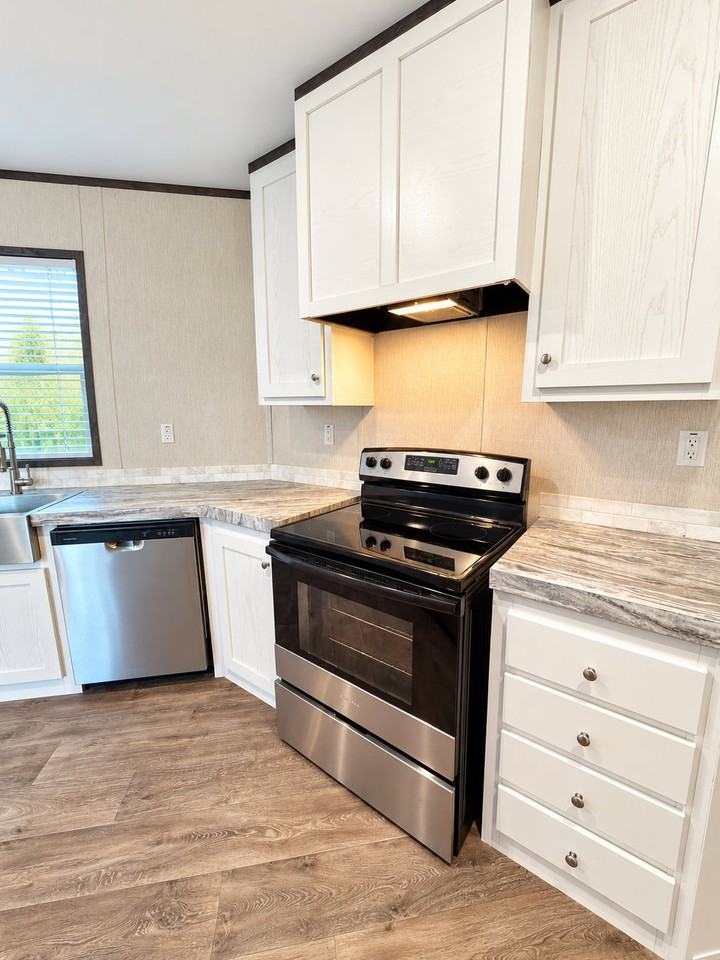 219 Russell St #219 - Photo 2 of 12