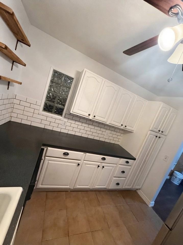 3337 Kingsbury Ave - Photo 3 of 4