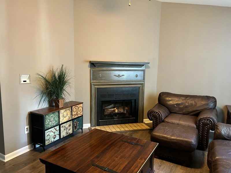 5903 Suncreek Ct - Photo 2 of 10