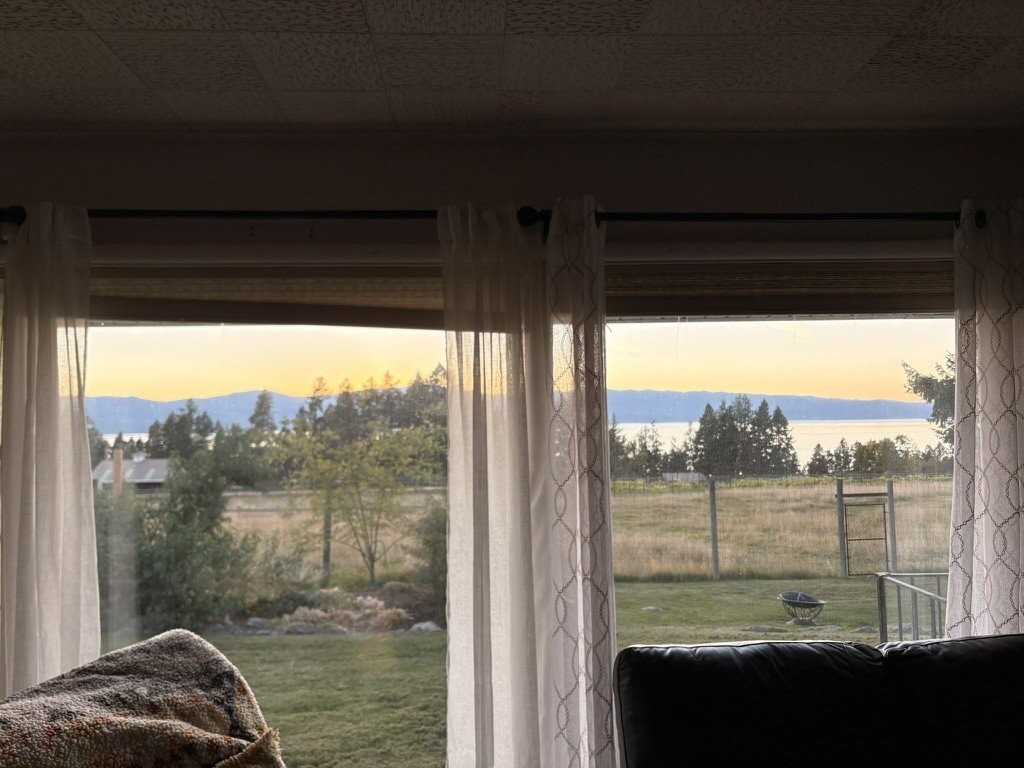 100 Sylvan Dr - Photo 2 of 14