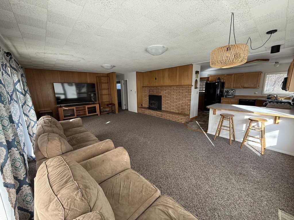 100 Sylvan Dr - Photo 3 of 14