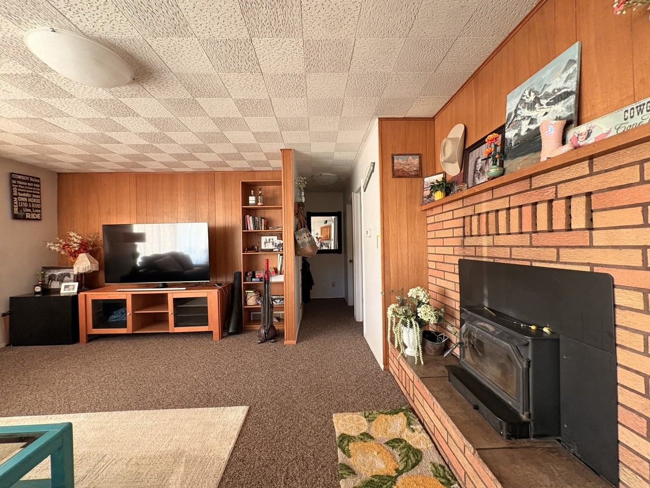 100 Sylvan Dr - Photo 4 of 14