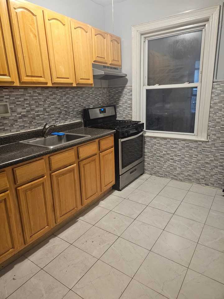 3250 93rd St #A3 - Photo 3 of 6