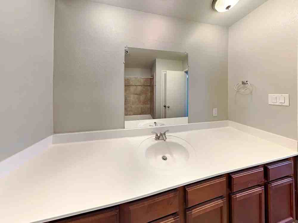 8262 E Monte Vista Rd - Photo 2 of 12